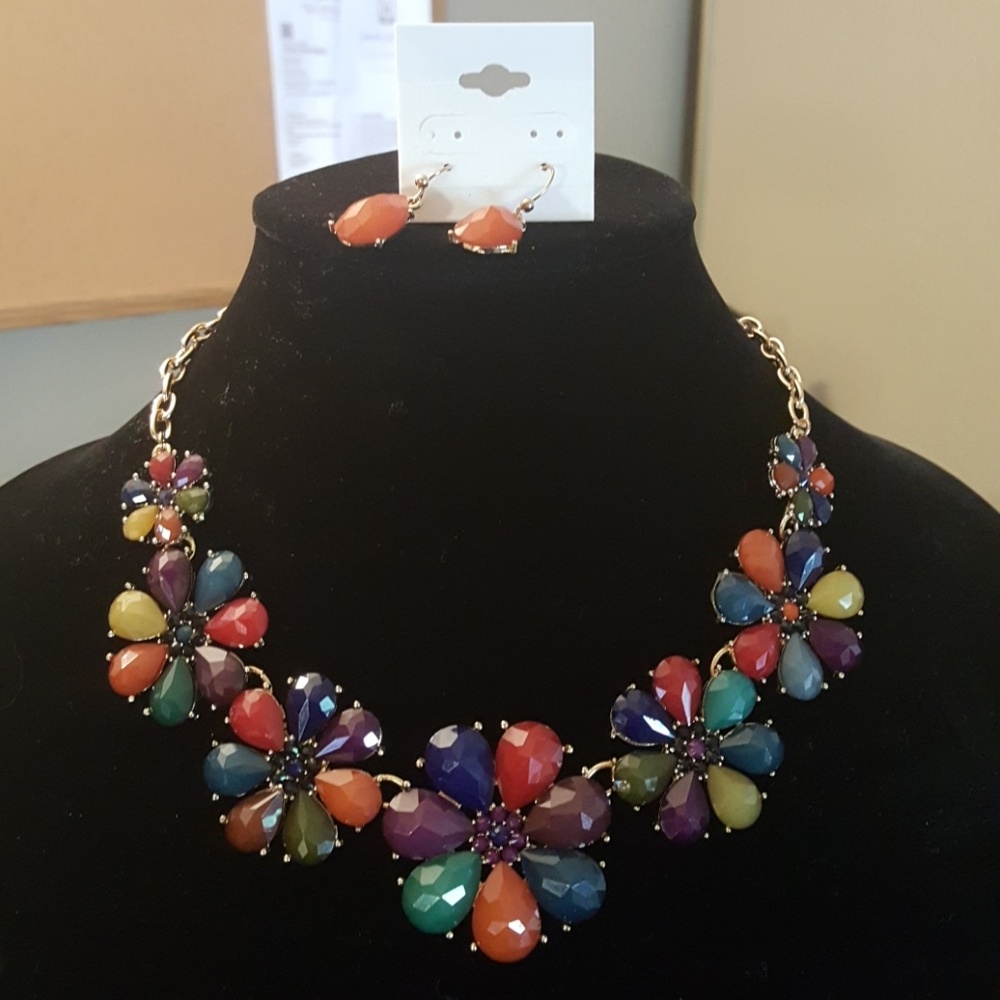 Multicolor Floral Statement Necklace - Bold Color Cluster Design
